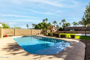 729 E Glenhaven Dr, Phoenix, AZ 85048 - Photo 27