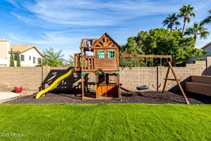 729 E Glenhaven Dr, Phoenix, AZ 85048 - Photo 25