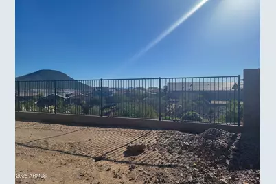 13423 W Eagle Feather Road, Peoria, AZ 85383 - Photo 9