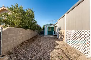 21292 W Westward View Rd, Congress, AZ 85332 - Photo 19