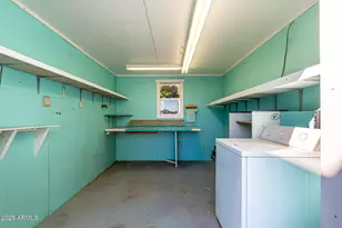 21292 W Westward View Rd, Congress, AZ 85332 - Photo 15