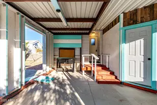 21292 W Westward View Rd, Congress, AZ 85332 - Photo 25