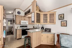 21292 W Westward View Rd, Congress, AZ 85332 - Photo 7