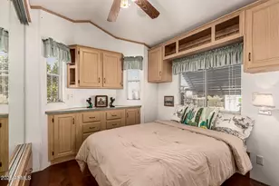 21292 W Westward View Rd, Congress, AZ 85332 - Photo 11