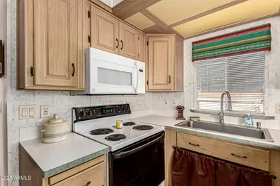 21292 W Westward View Road, Congress, AZ 85332 - Photo 9