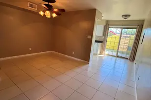 1425 E Desert Cove Ave E, Phoenix, AZ 85020 - Photo 7