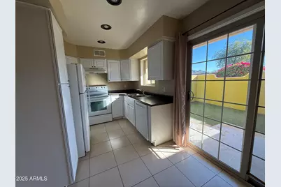 1425 E Desert Cove Avenue E #66, Phoenix, AZ 85020 - Photo 3