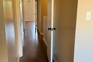 1425 E Desert Cove Ave E, Phoenix, AZ 85020 - Photo 15