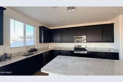 36658 W San Alvarez Avenue, Maricopa, AZ 85138 - Photo 7