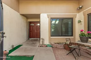 959 E Lobster Trap Ln, Tempe, AZ 85283 - Photo 5
