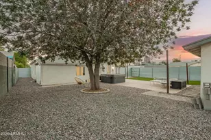 1328 E Weldon Ave, Phoenix, AZ 85014 - Photo 13