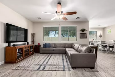 4668 S McMinn Drive, Gilbert, AZ 85297 - Photo 9