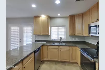 9026 N 64th Drive, Glendale, AZ 85302 - Photo 7