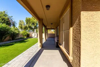 6820 S 42nd Lane, Phoenix, AZ 85041 - Photo 37