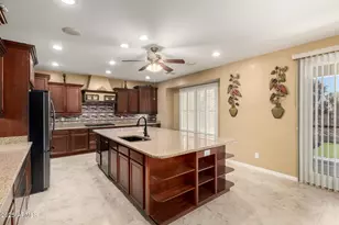 6820 S 42nd Ln, Phoenix, AZ 85041 - Photo 13