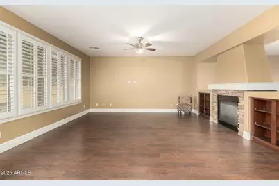 6820 S 42nd Lane, Phoenix, AZ 85041 - Photo 5