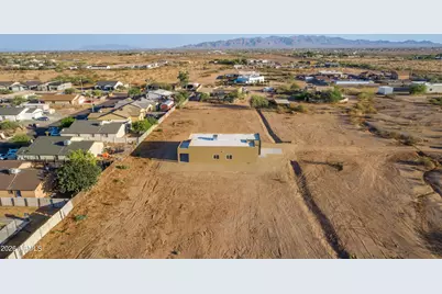 21820 W White Pine Drive, Wittmann, AZ 85361 - Photo 47