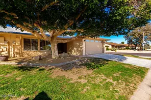 12166 S Shoshoni Dr, Phoenix, AZ 85044 - Photo 3