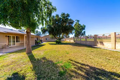 12166 S Shoshoni Drive, Phoenix, AZ 85044 - Photo 23