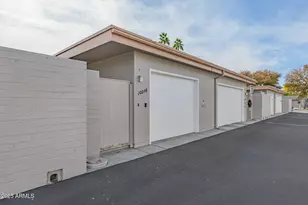 10238 W Campana Dr, Sun City, AZ 85351 - Photo 27