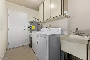 10238 W Campana Dr, Sun City, AZ 85351 - Photo 21