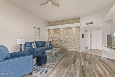 10238 W Campana Drive, Sun City, AZ 85351 - Photo 7