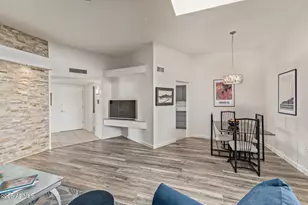 10238 W Campana Dr, Sun City, AZ 85351 - Photo 5