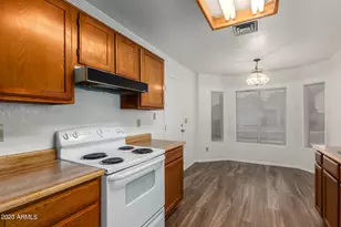 7331 W Paradise Dr, Peoria, AZ 85345 - Photo 9