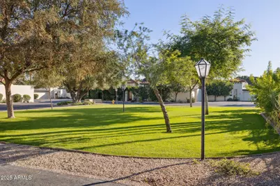 5351 N Questa Tierra Drive, Phoenix, AZ 85012 - Photo 45