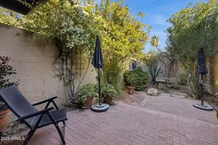 5351 N Questa Tierra Dr, Phoenix, AZ 85012 - Photo 7