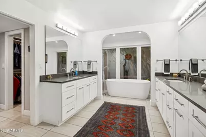 5351 N Questa Tierra Drive, Phoenix, AZ 85012 - Photo 31