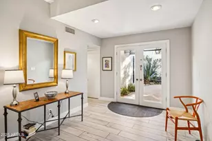 5351 N Questa Tierra Dr, Phoenix, AZ 85012 - Photo 3