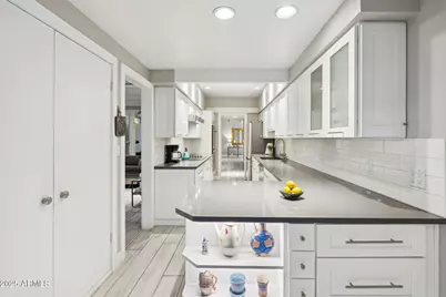 5351 N Questa Tierra Drive, Phoenix, AZ 85012 - Photo 19