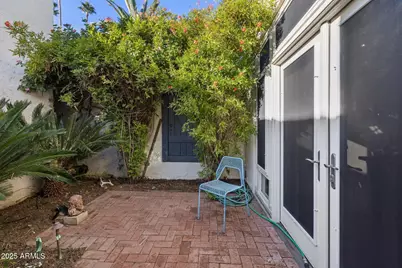 5351 N Questa Tierra Drive, Phoenix, AZ 85012 - Photo 17