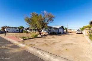 912 W Estes Way, Phoenix, AZ 85041 - Photo 3