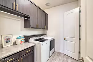 17891 E Bronco Ct, Queen Creek, AZ 85142 - Photo 19