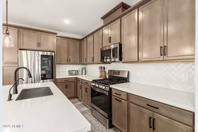 759 E Lark Street #202, Gilbert, AZ 85297 - Photo 17