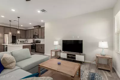 759 E Lark Street #202, Gilbert, AZ 85297 - Photo 7