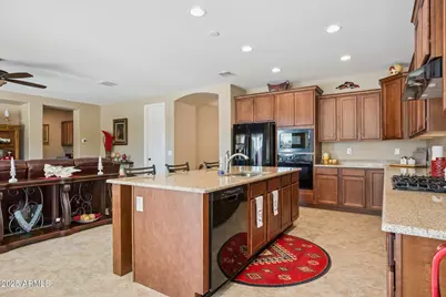 401 W Basswood Avenue, San Tan Valley, AZ 85140 - Photo 11