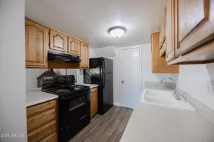 8445 N 34th Ave, Phoenix, AZ 85051 - Photo 11