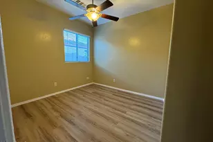 2524 W Fawn Dr, Phoenix, AZ 85041 - Photo 3