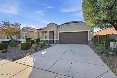 36425 W Pampoloma Avenue, Maricopa, AZ 85138 - Photo 3