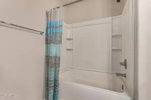 2925 E Dunbar Dr, Phoenix, AZ 85042 - Photo 17