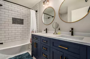 2925 E Dunbar Dr, Phoenix, AZ 85042 - Photo 5