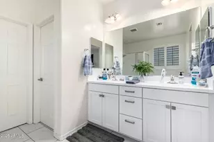 2510 E Fawn Dr, Phoenix, AZ 85042 - Photo 19