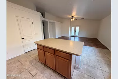 516 E Wolf Hollow Drive, Casa Grande, AZ 85122 - Photo 13