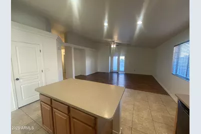 516 E Wolf Hollow Drive, Casa Grande, AZ 85122 - Photo 5