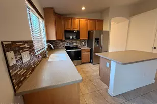 516 E Wolf Hollow Dr, Casa Grande, AZ 85122 - Photo 9