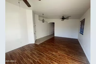 516 E Wolf Hollow Drive, Casa Grande, AZ 85122 - Photo 9