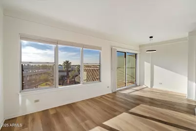2201 N Central Avenue #5-E, Phoenix, AZ 85004 - Photo 9